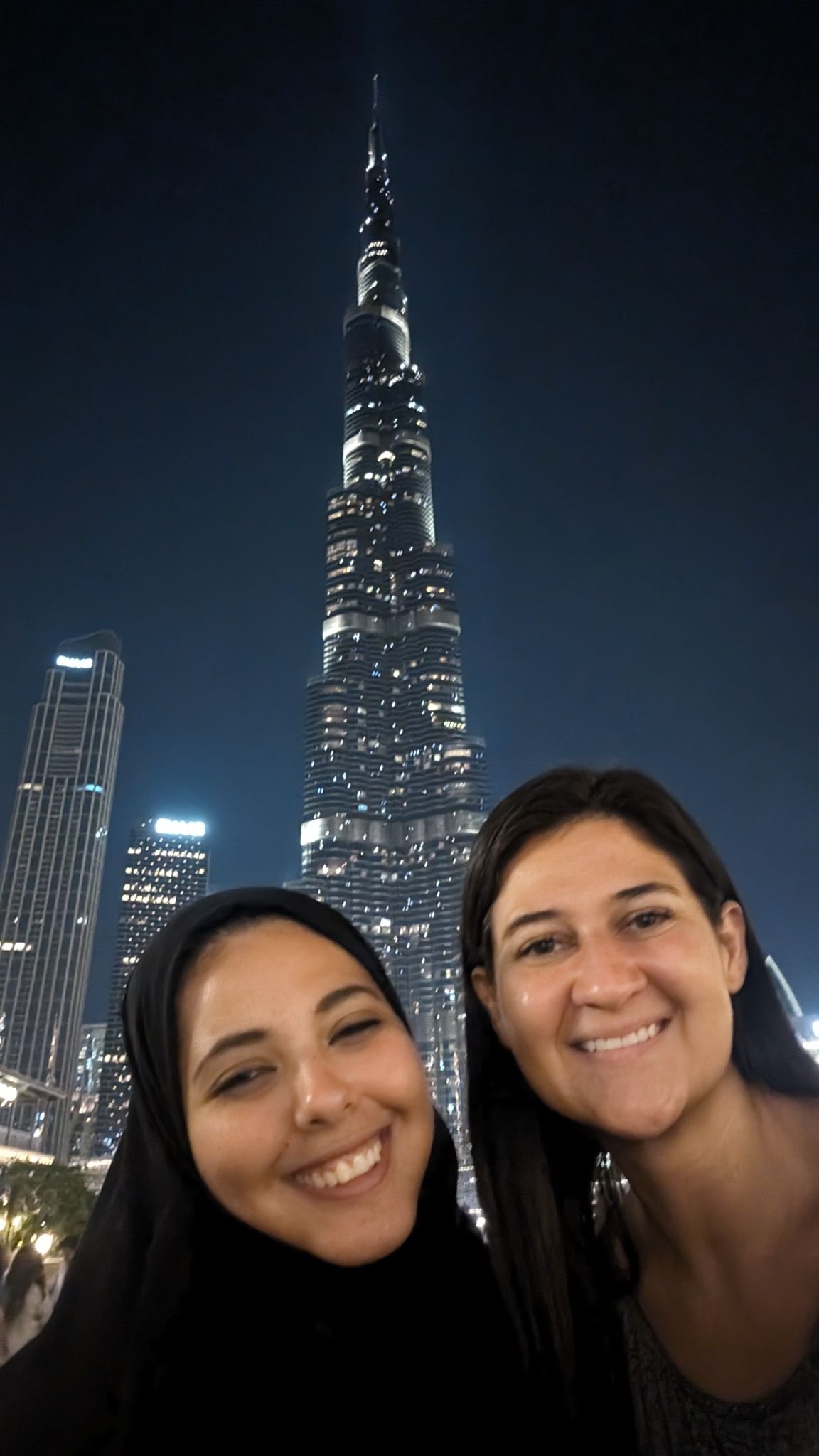 Is Dubai Worth Visiting? An Honest Answer (2026) The best hub for layovers - and meet ups!