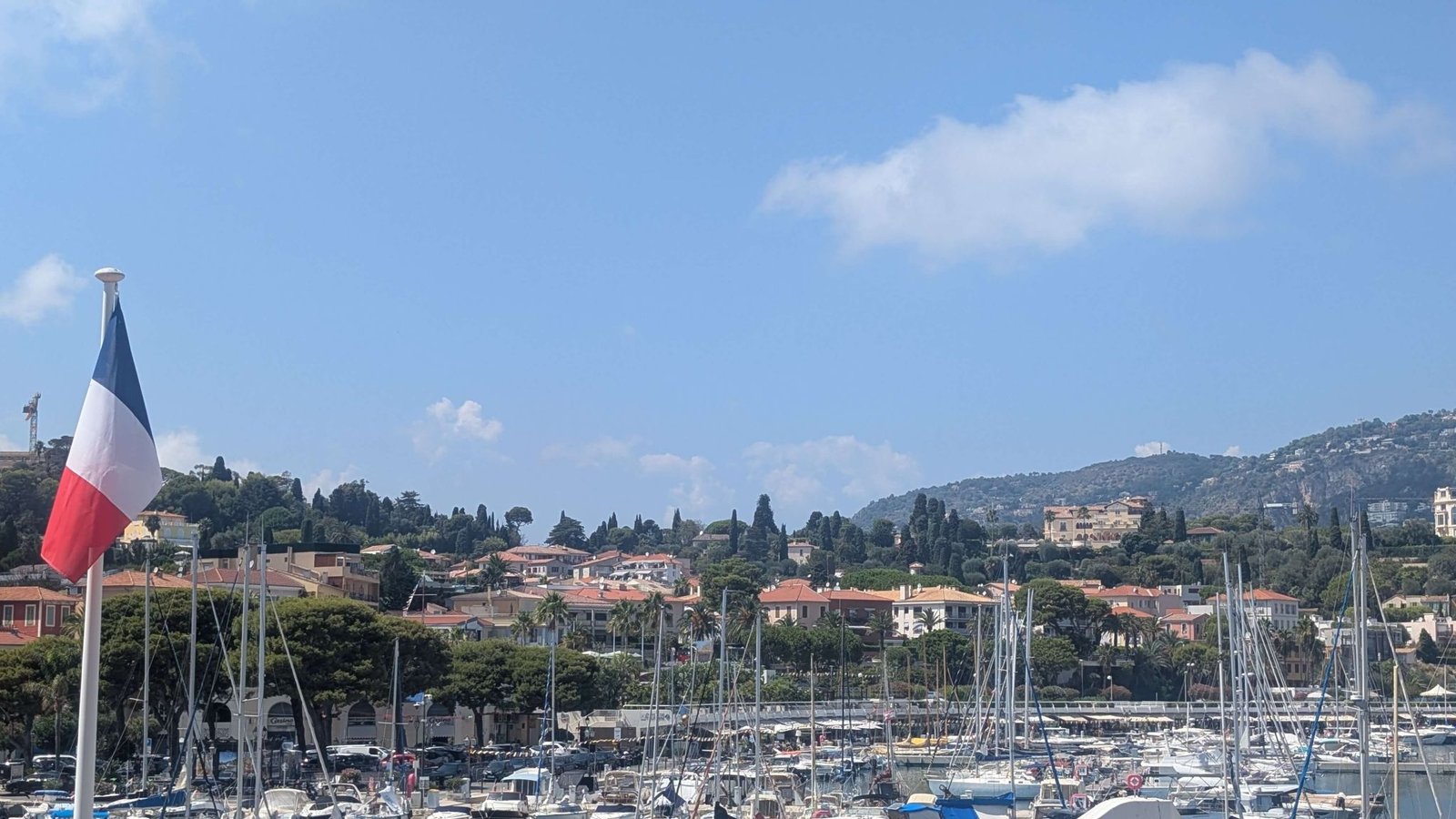 Getting Around Nice: The Complete Transport Guide (2026) - Reaching small villages with the buses